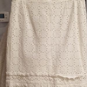 New BCBG White Eyelet Skirt Lined